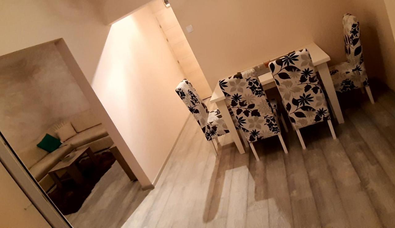 Lux Apartman Чачак Екстер'єр фото